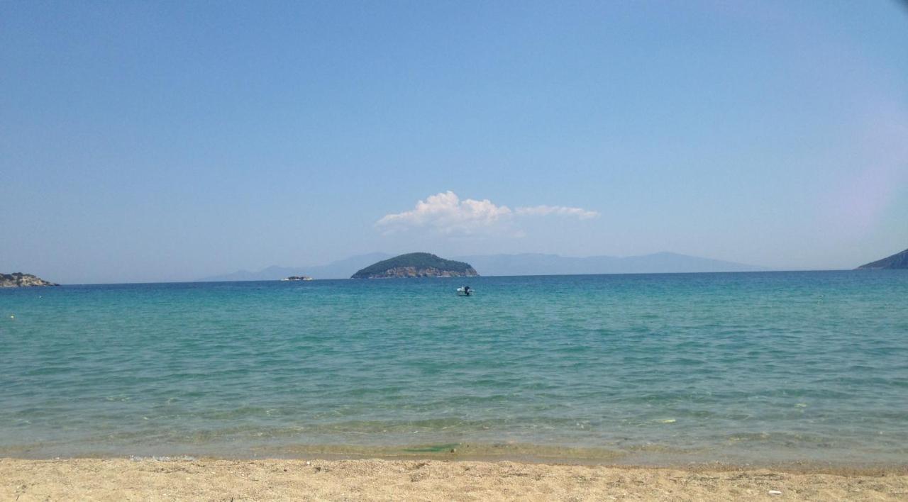 Apartament Aegean Seabreeze Nea Iraklitsa Zewnętrze zdjęcie
